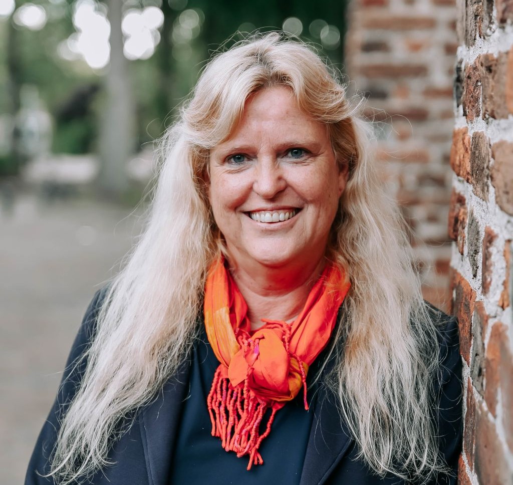 Carmen van Dam